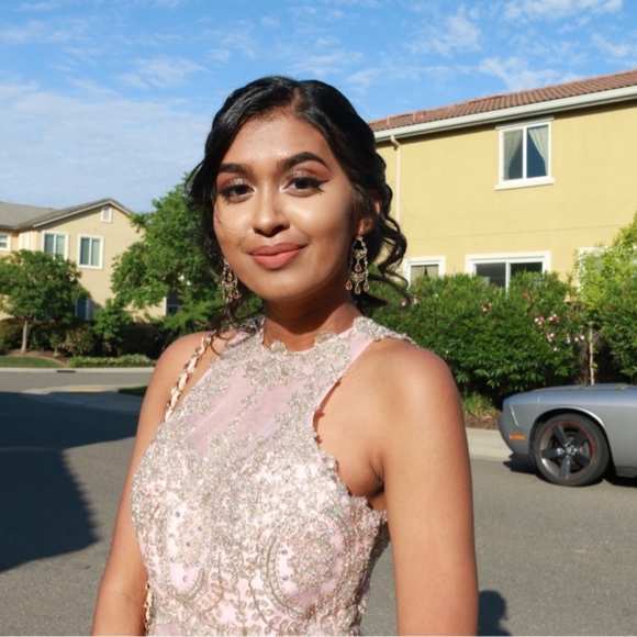 Prom dress - Picture 3 of 5